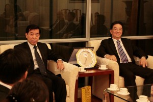 100331_DinnerConsulGeneral(2)