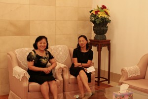 100331_DinnerConsulGeneral(3)