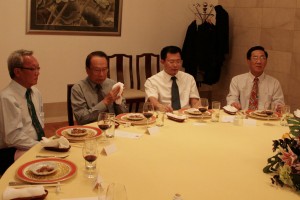 100331_DinnerConsulGeneral(6)