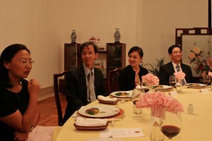 100331_DinnerConsulGeneral(8)